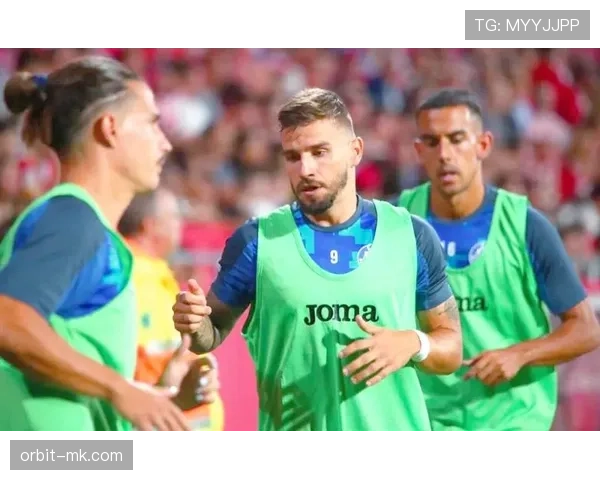 西甲新赛季焦点：豪门激战与新星闪耀引关注